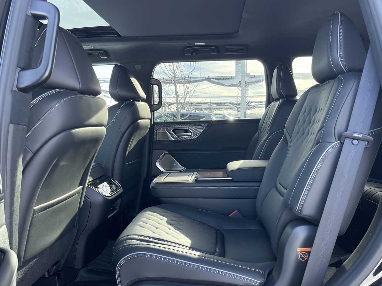 2025 Infiniti QX80 in Mississauga, Ontario