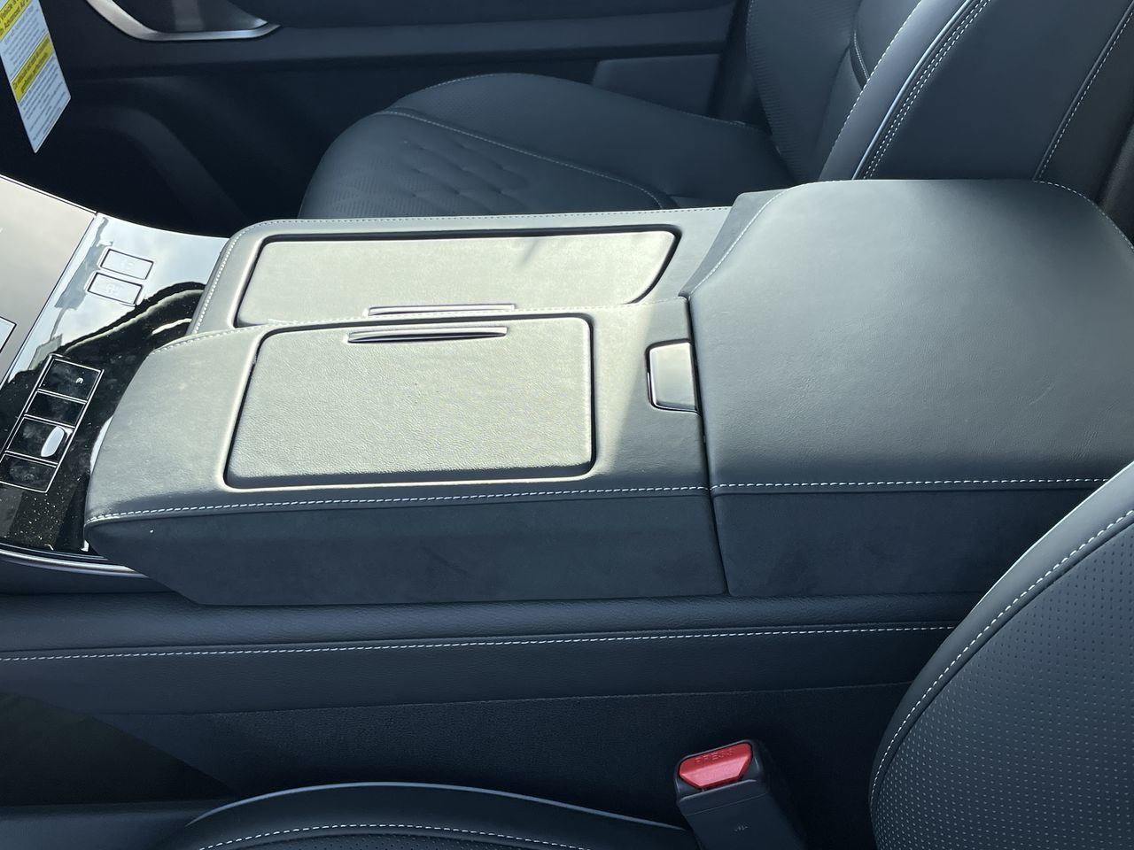 2025 Infiniti QX80 in Mississauga, Ontario