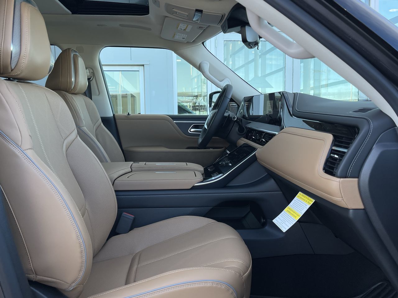 2025 Infiniti QX80 in Mississauga, Ontario