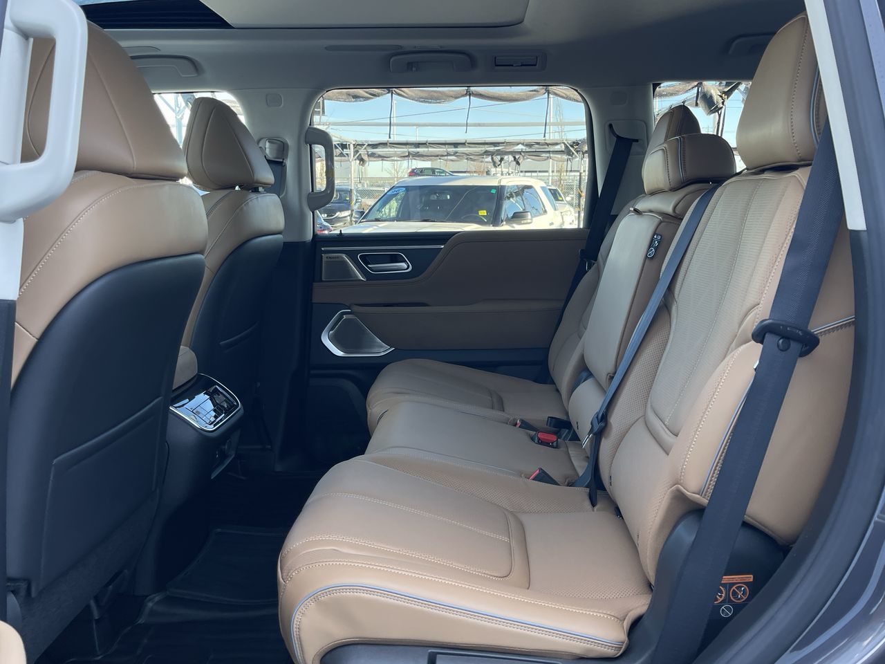 2025 Infiniti QX80 in Mississauga, Ontario