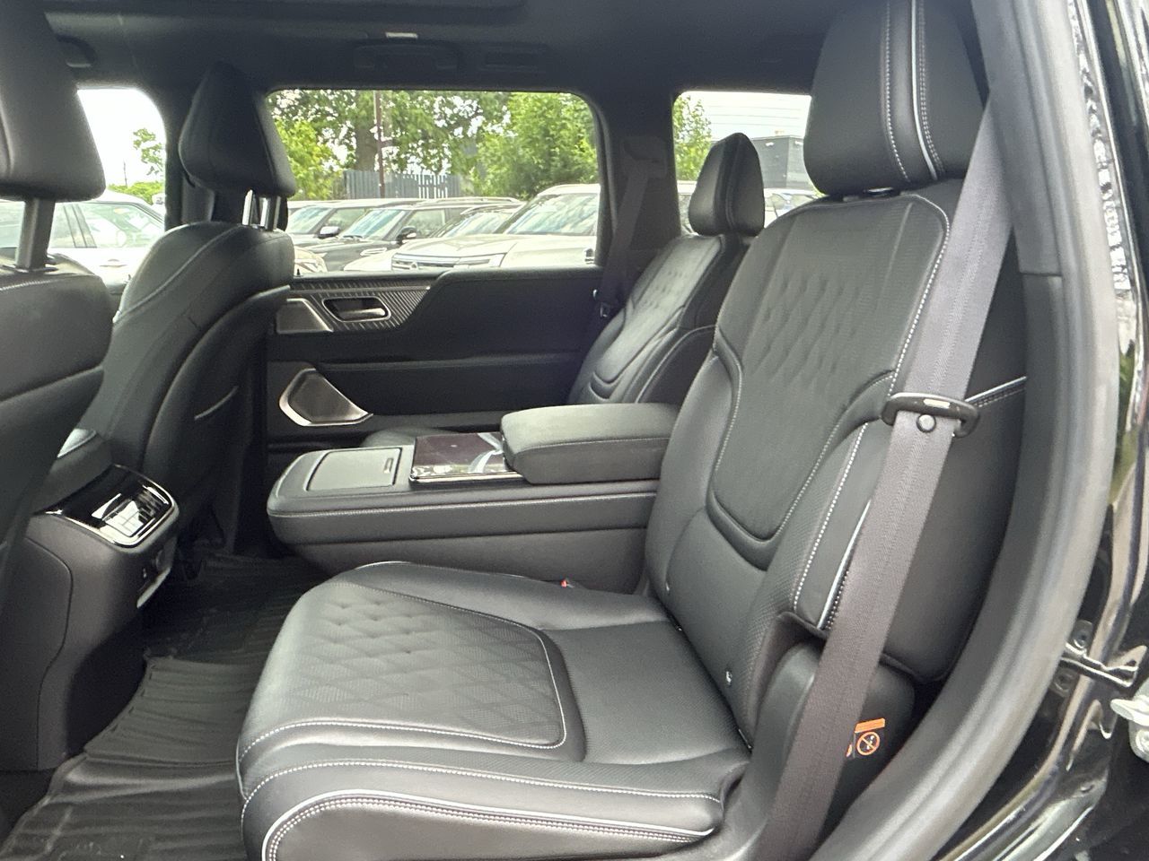 Infiniti QX80  2025 à Mississauga, Ontario