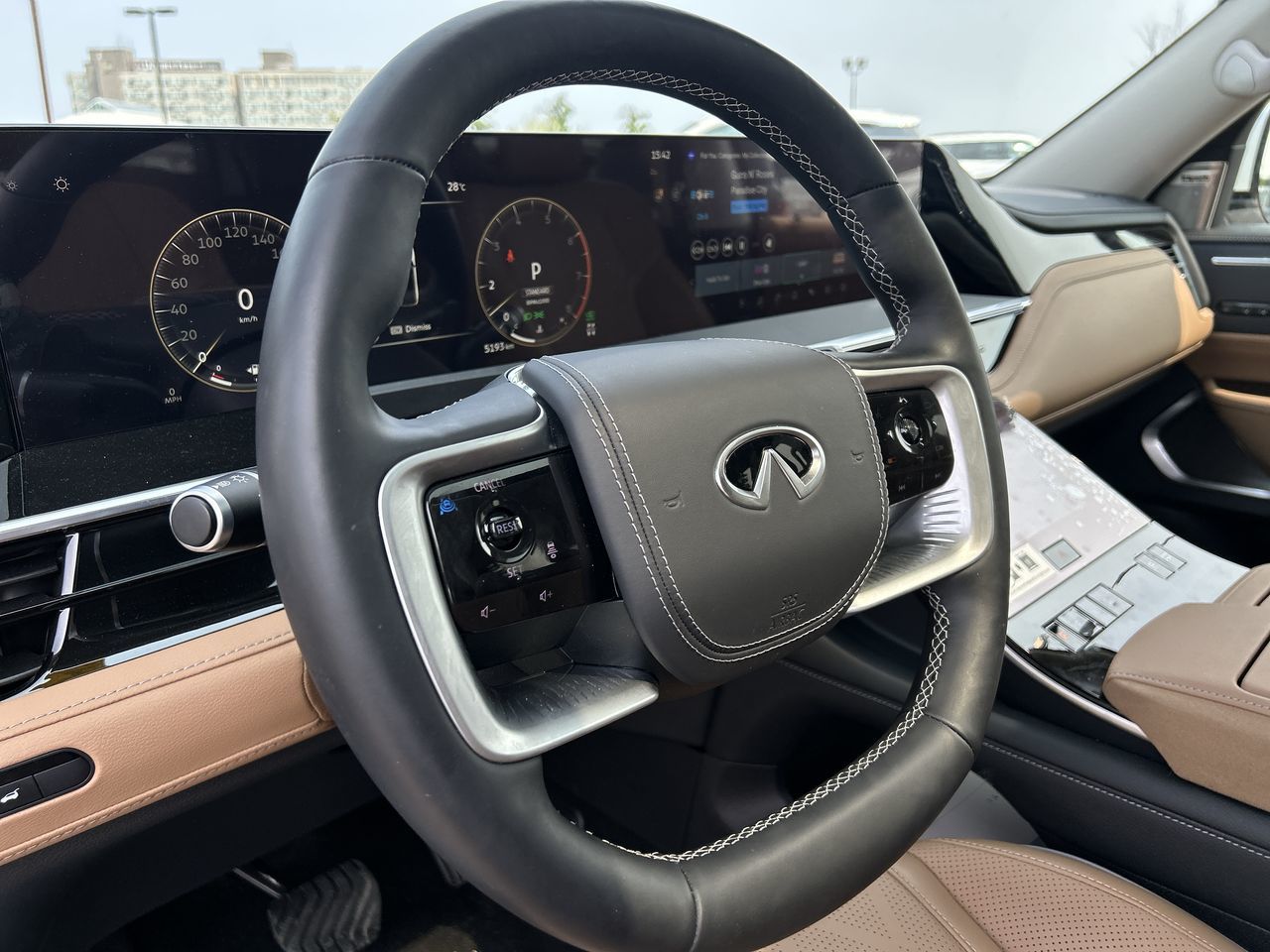 Infiniti QX80  2025 à Mississauga, Ontario