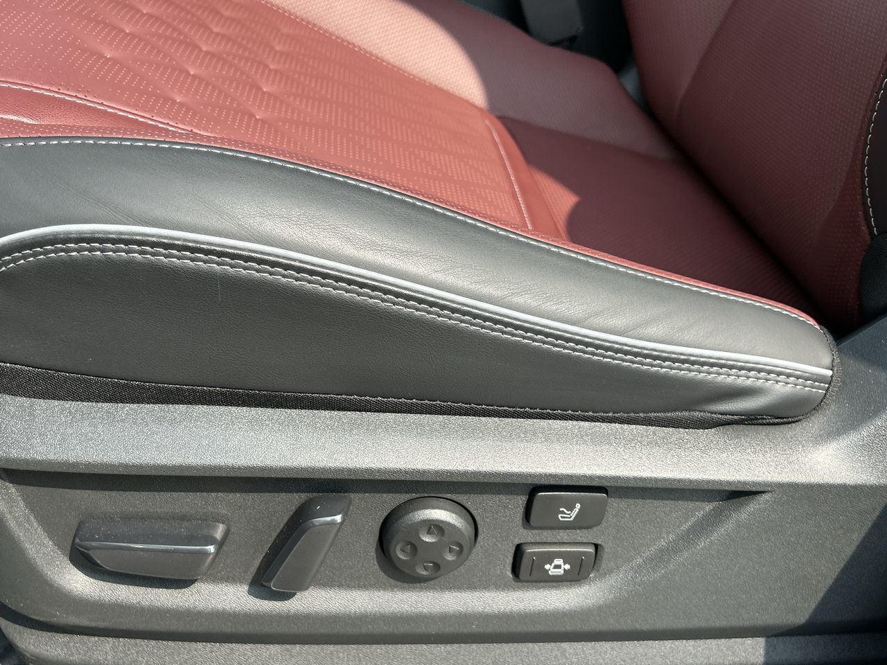 2025 Infiniti QX80 in Mississauga, Ontario