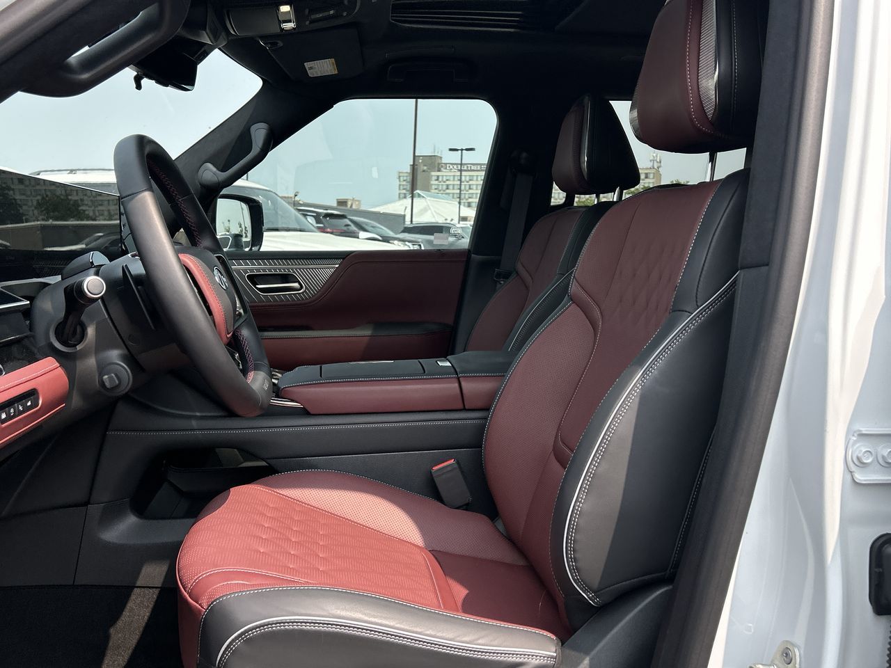 2025 Infiniti QX80 in Mississauga, Ontario