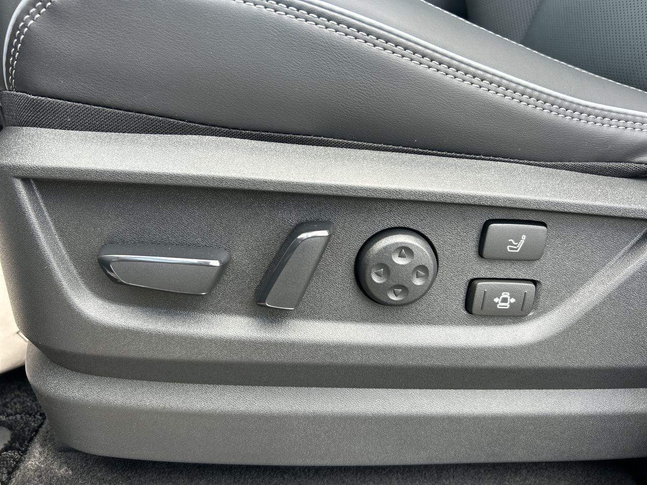 2026 Infiniti QX80 in Mississauga, Ontario