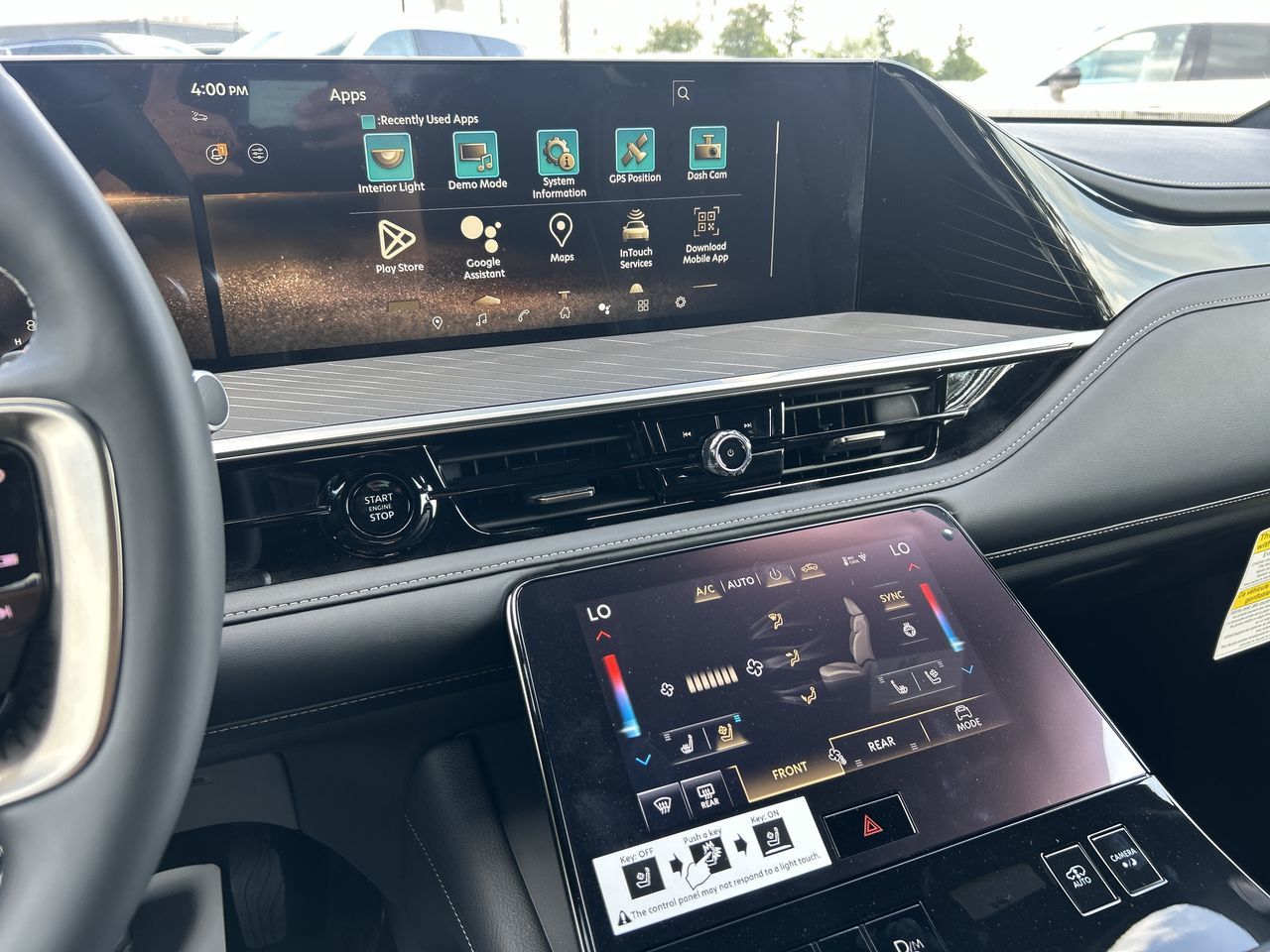 2026 Infiniti QX80 in Mississauga, Ontario