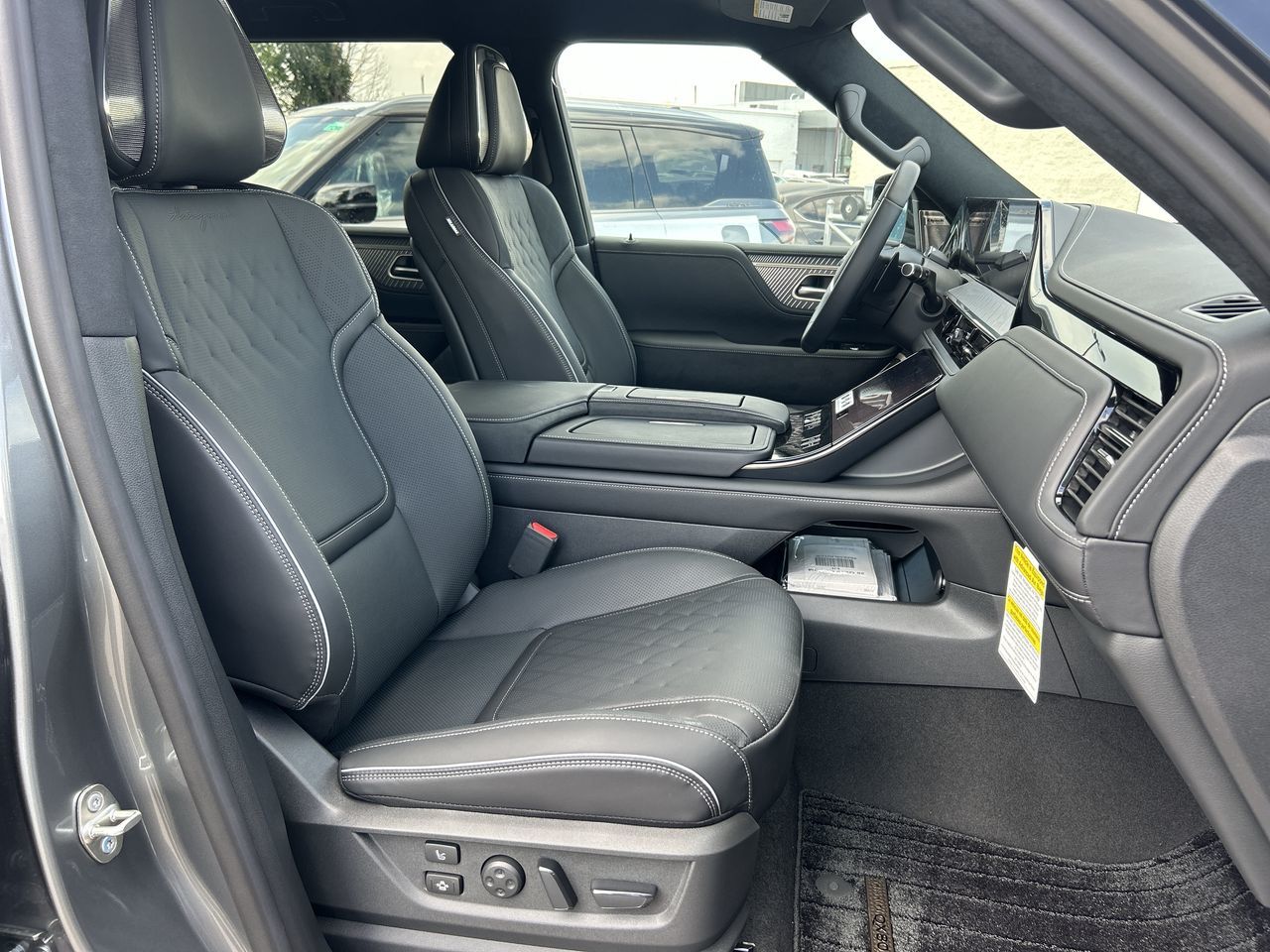 2026 Infiniti QX80 in Mississauga, Ontario