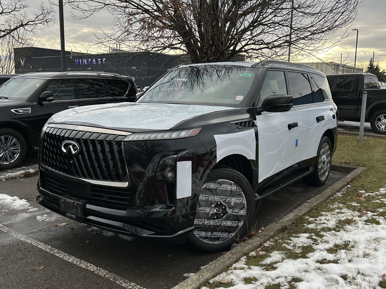 2026 Infiniti QX80 in Mississauga, Ontario