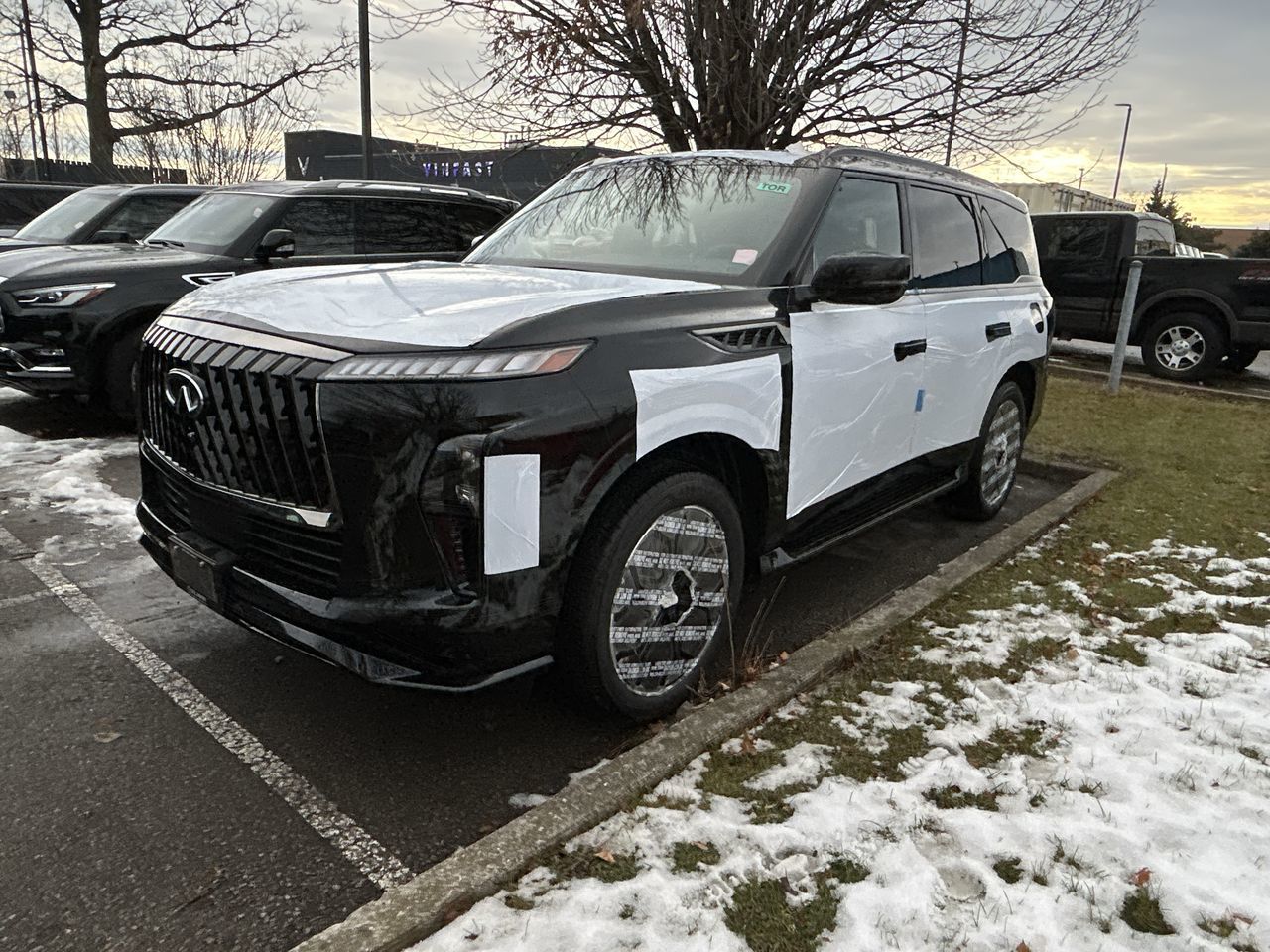 2026 Infiniti QX80 in Mississauga, Ontario