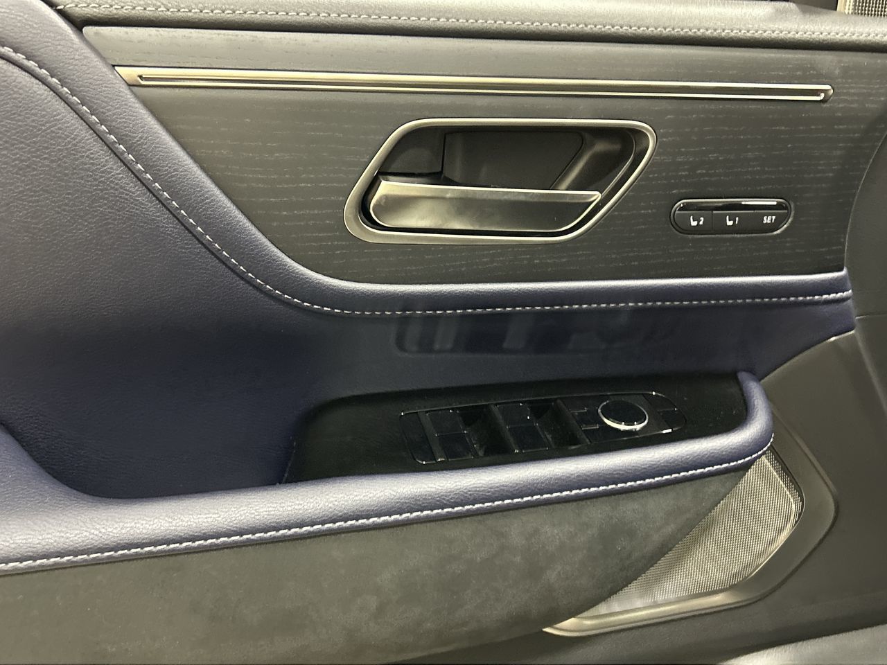 2026 Infiniti QX80 in Mississauga, Ontario