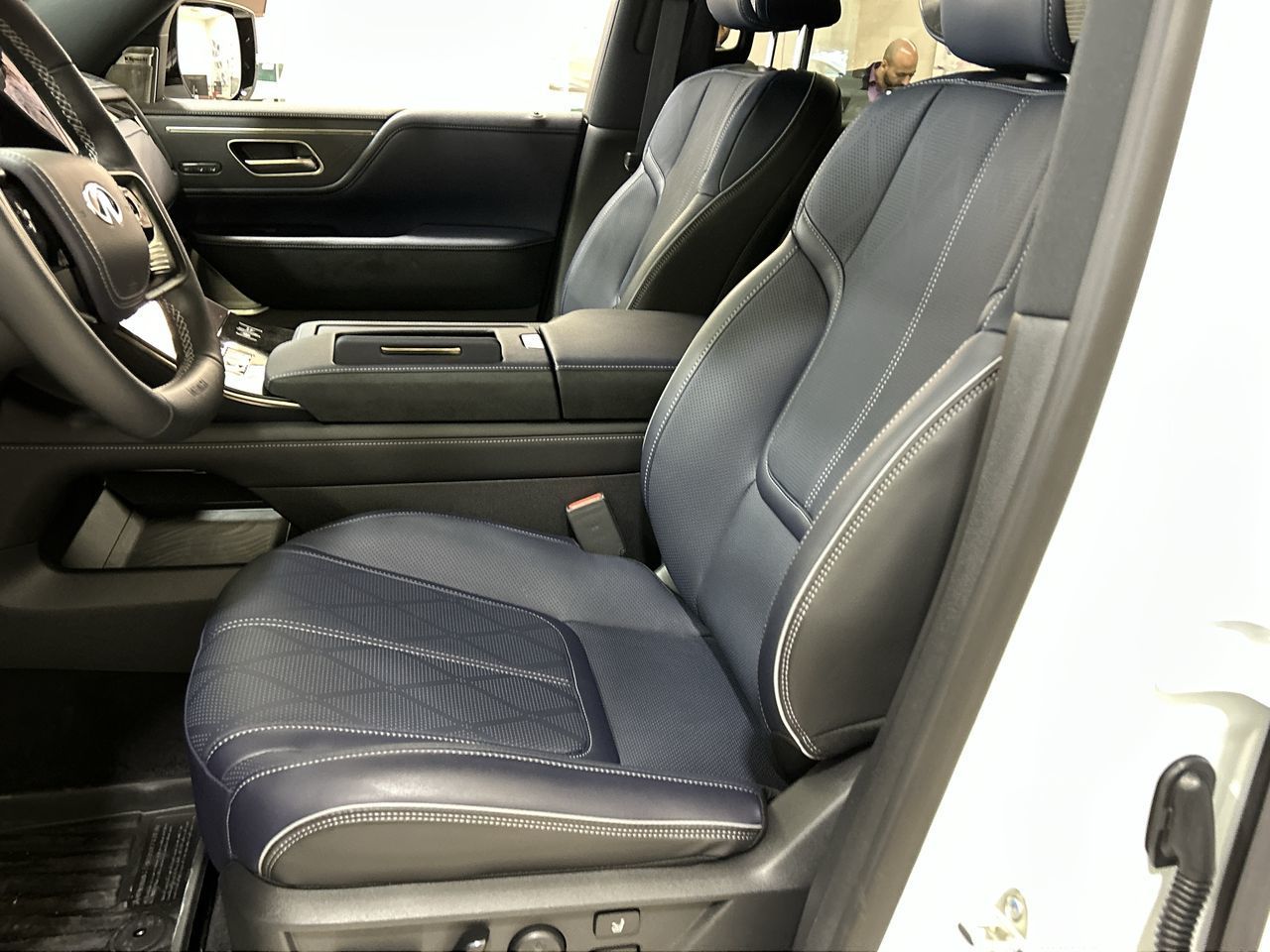 2026 Infiniti QX80 in Mississauga, Ontario