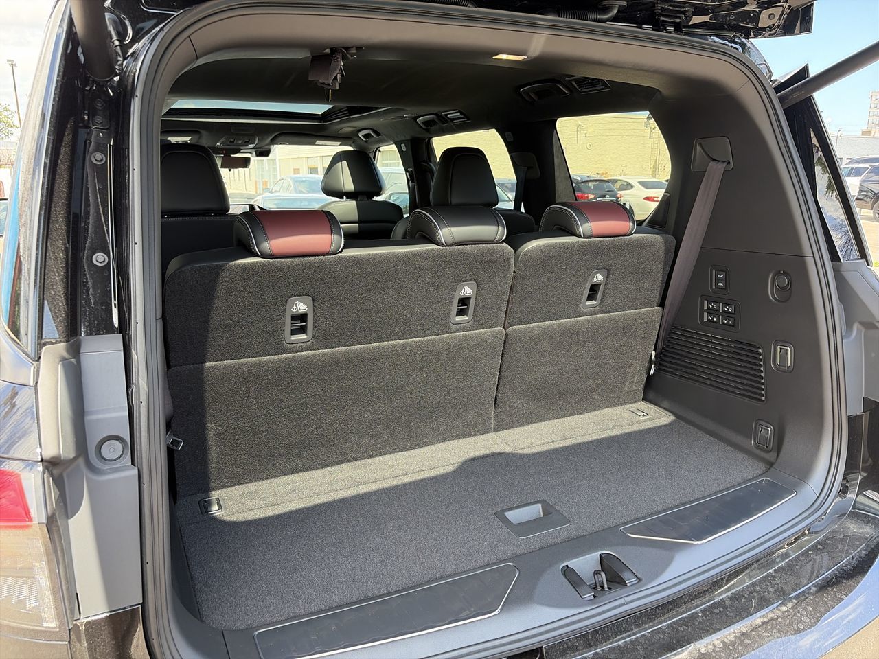 2027 Infiniti QX80