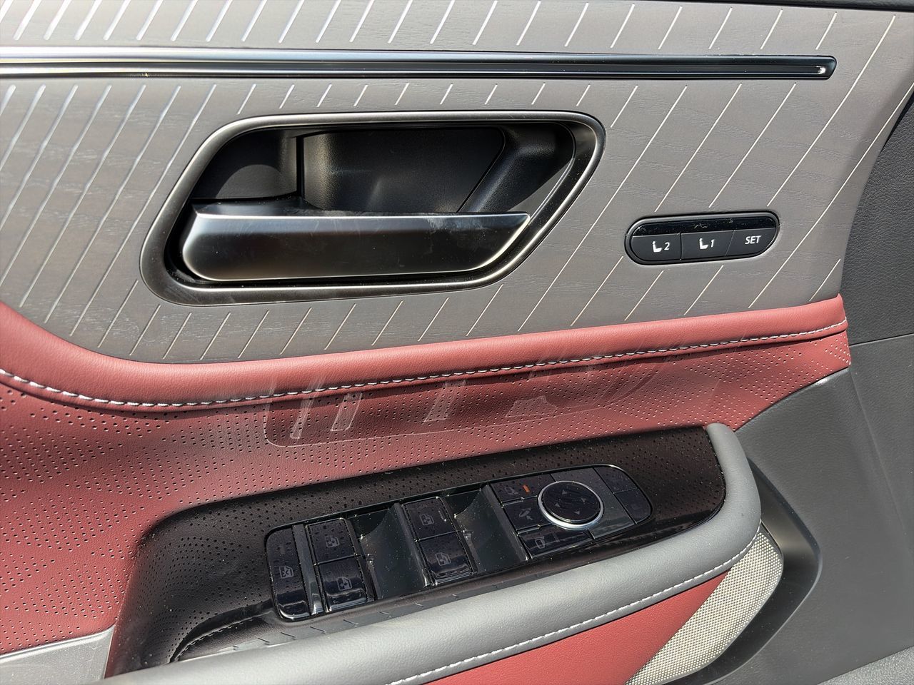 2027 Infiniti QX80