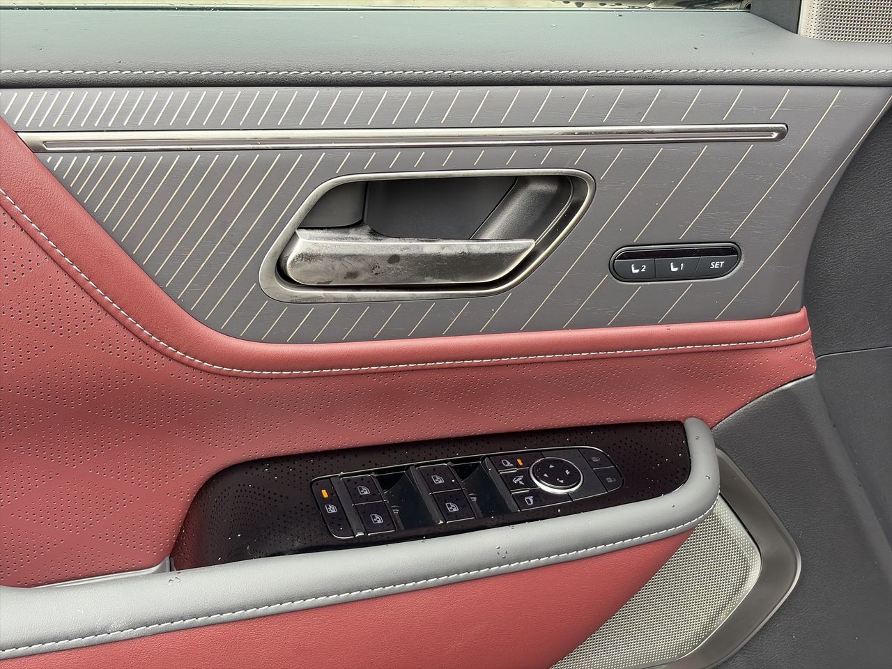2027 Infiniti QX80