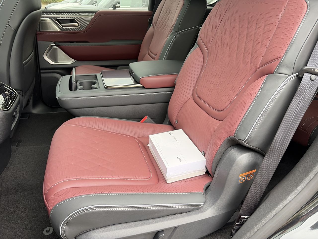 2027 Infiniti QX80