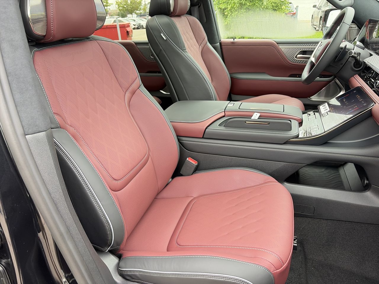 2027 Infiniti QX80