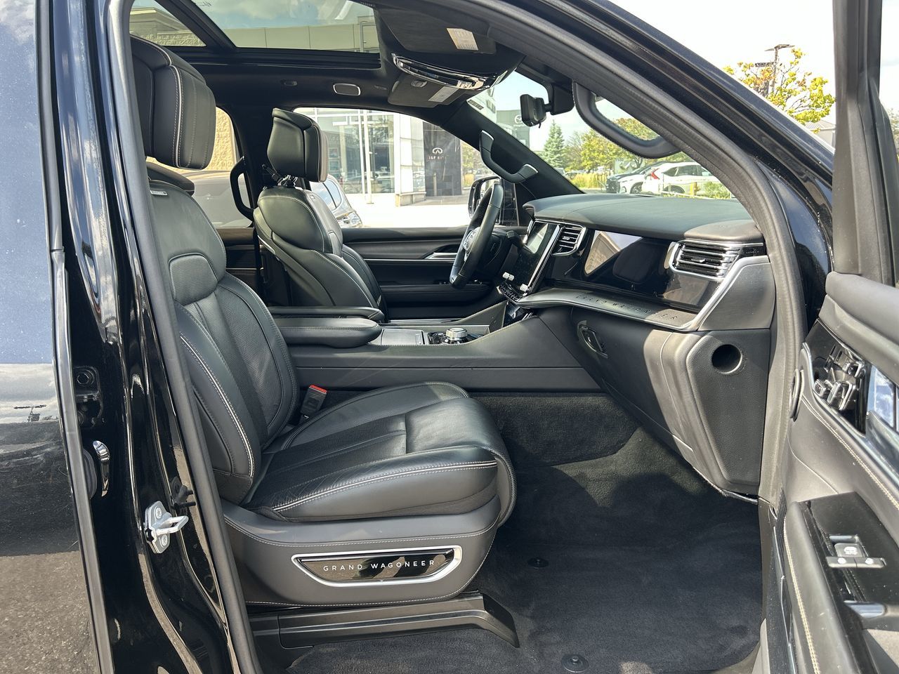 2023 Jeep Grand Wagoneer