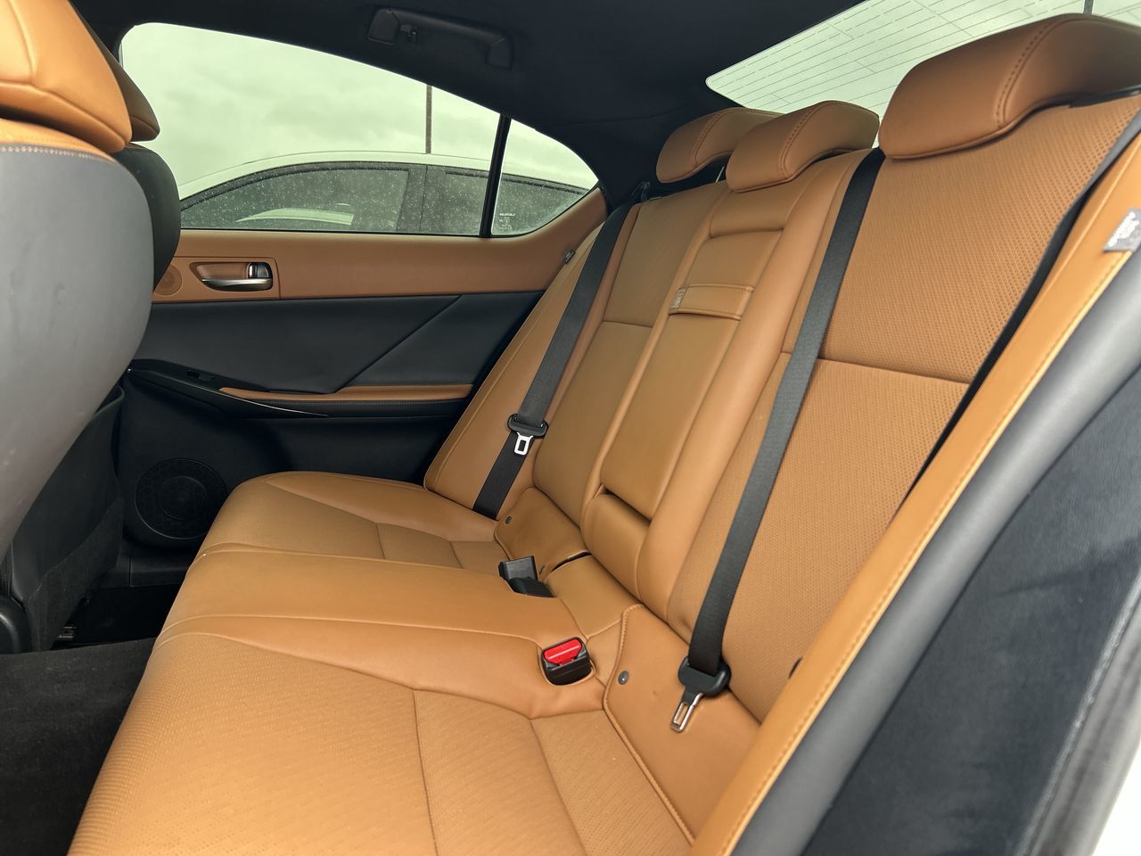 Lexus IS  2024 à Mississauga, Ontario