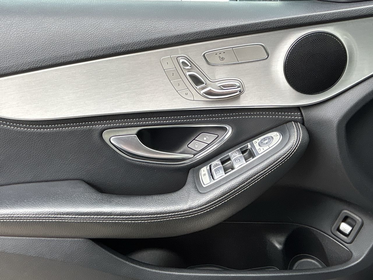 2016 Mercedes-Benz C300 in Mississauga, Ontario