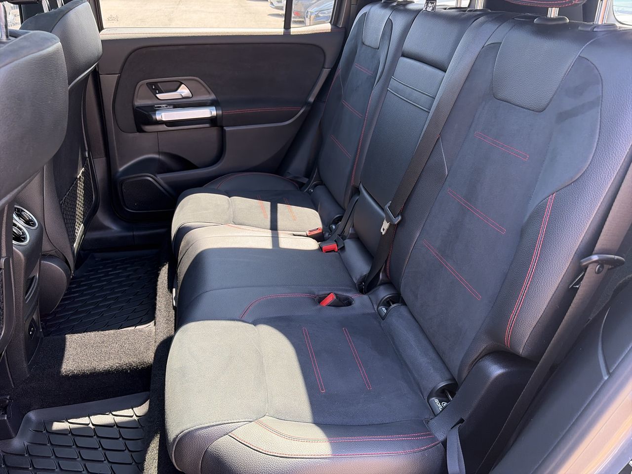 2021 Mercedes-Benz GLB250
