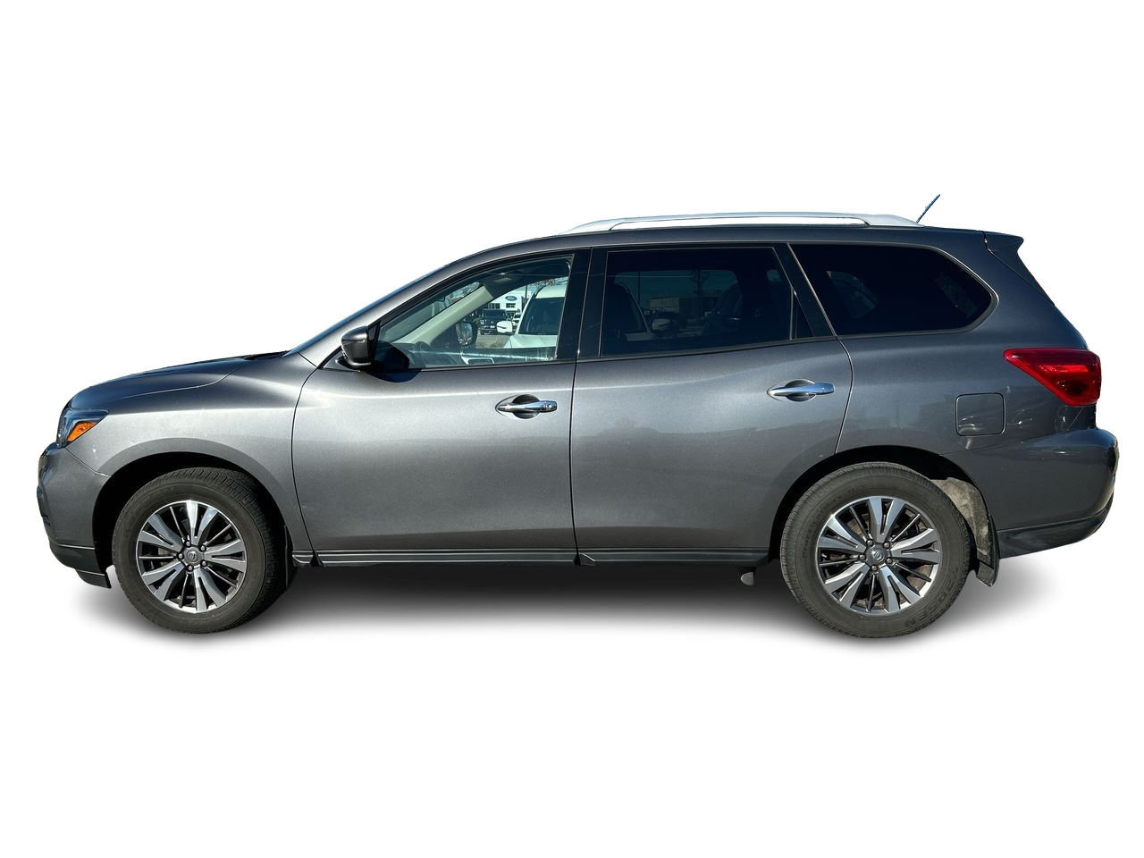 2018 Nissan Pathfinder in Mississauga, Ontario
