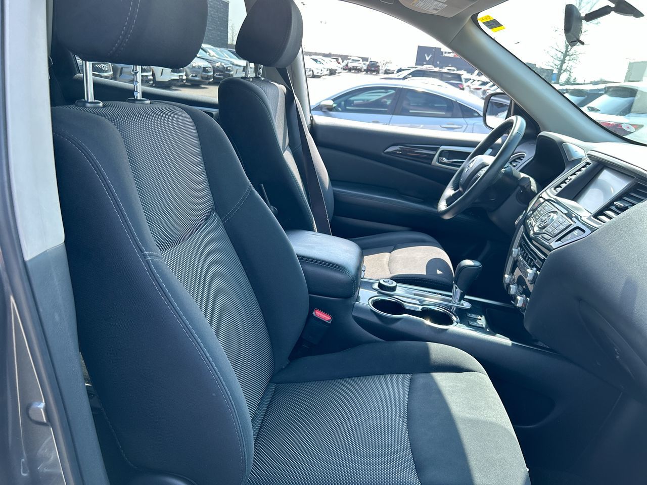 2018 Nissan Pathfinder in Mississauga, Ontario