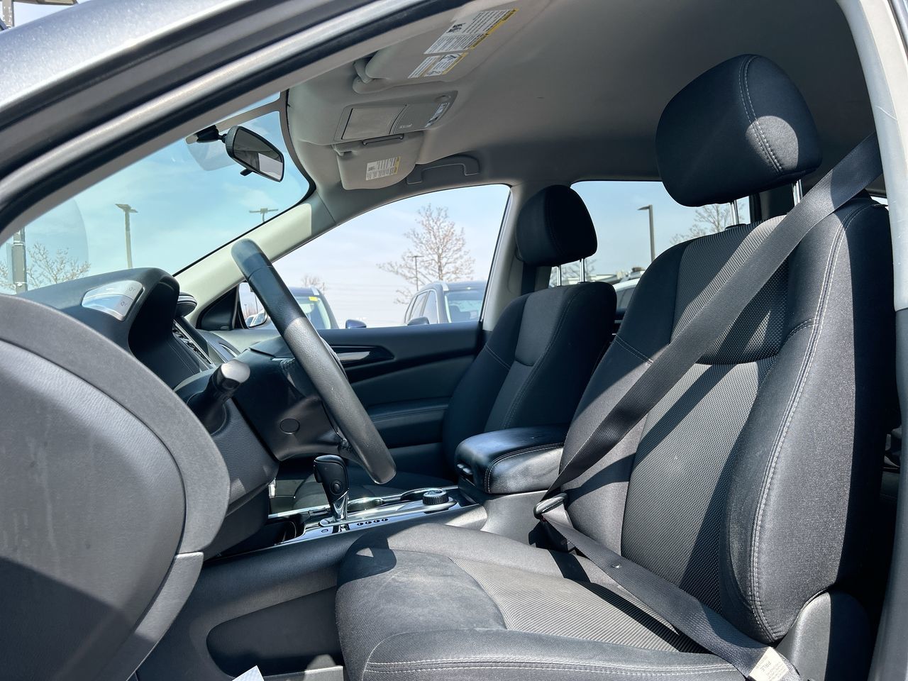 2018 Nissan Pathfinder in Mississauga, Ontario