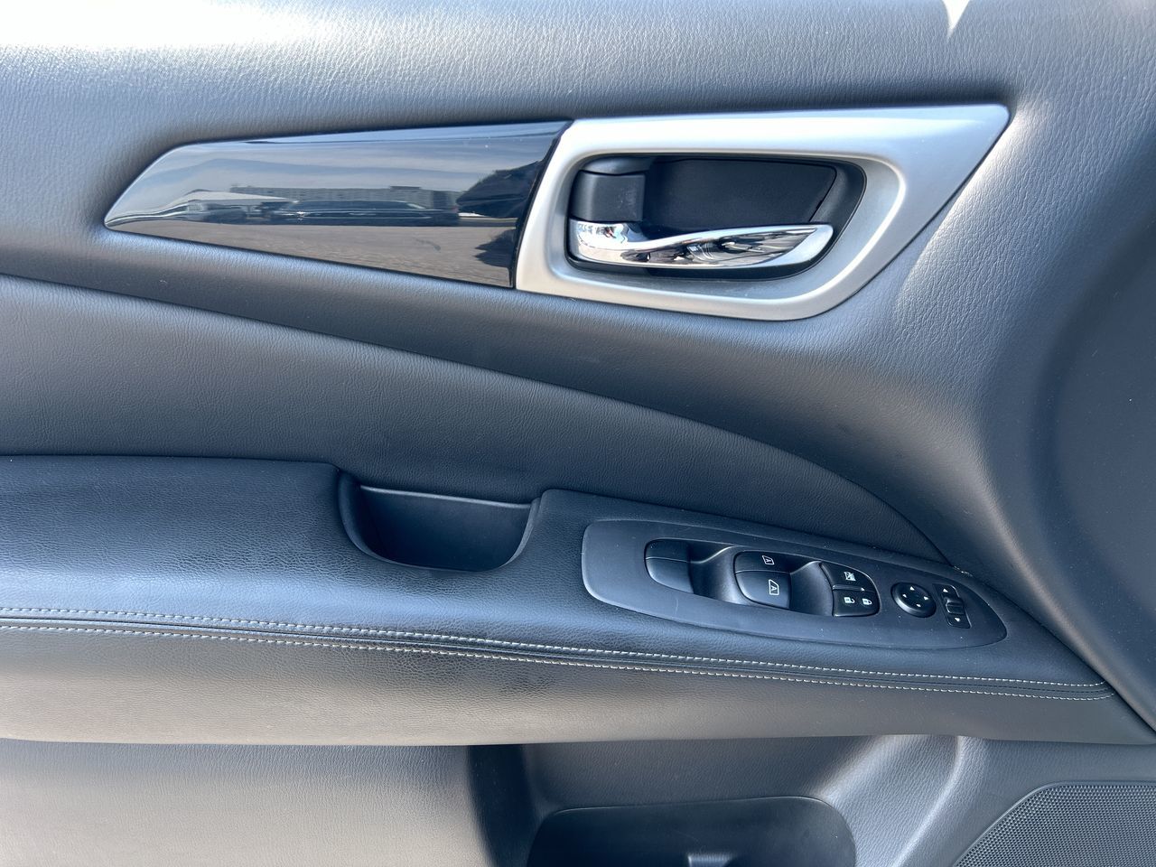2018 Nissan Pathfinder in Mississauga, Ontario