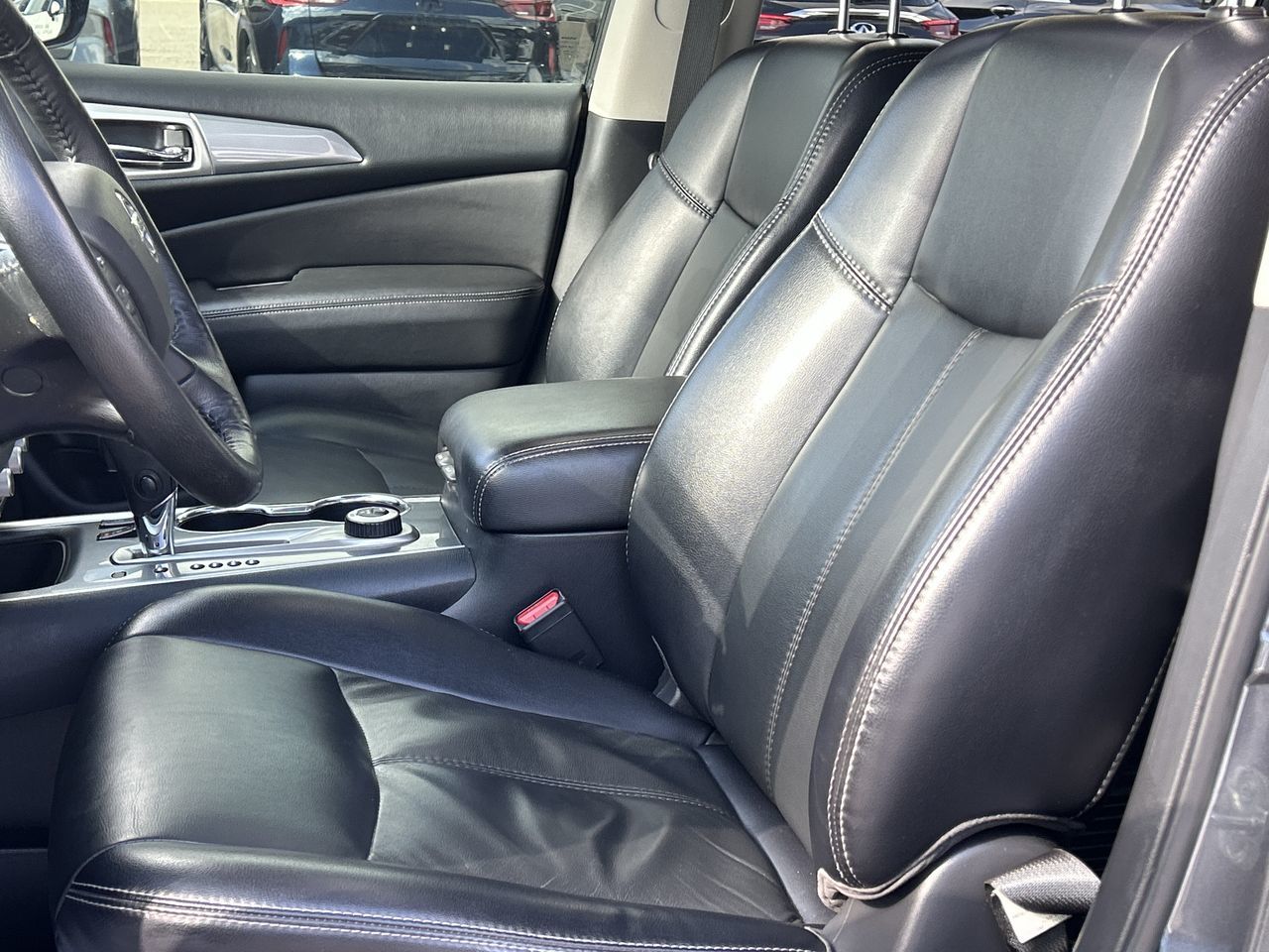 2020 Nissan Pathfinder in Mississauga, Ontario