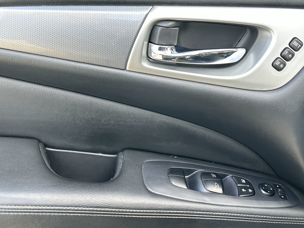 2020 Nissan Pathfinder in Mississauga, Ontario