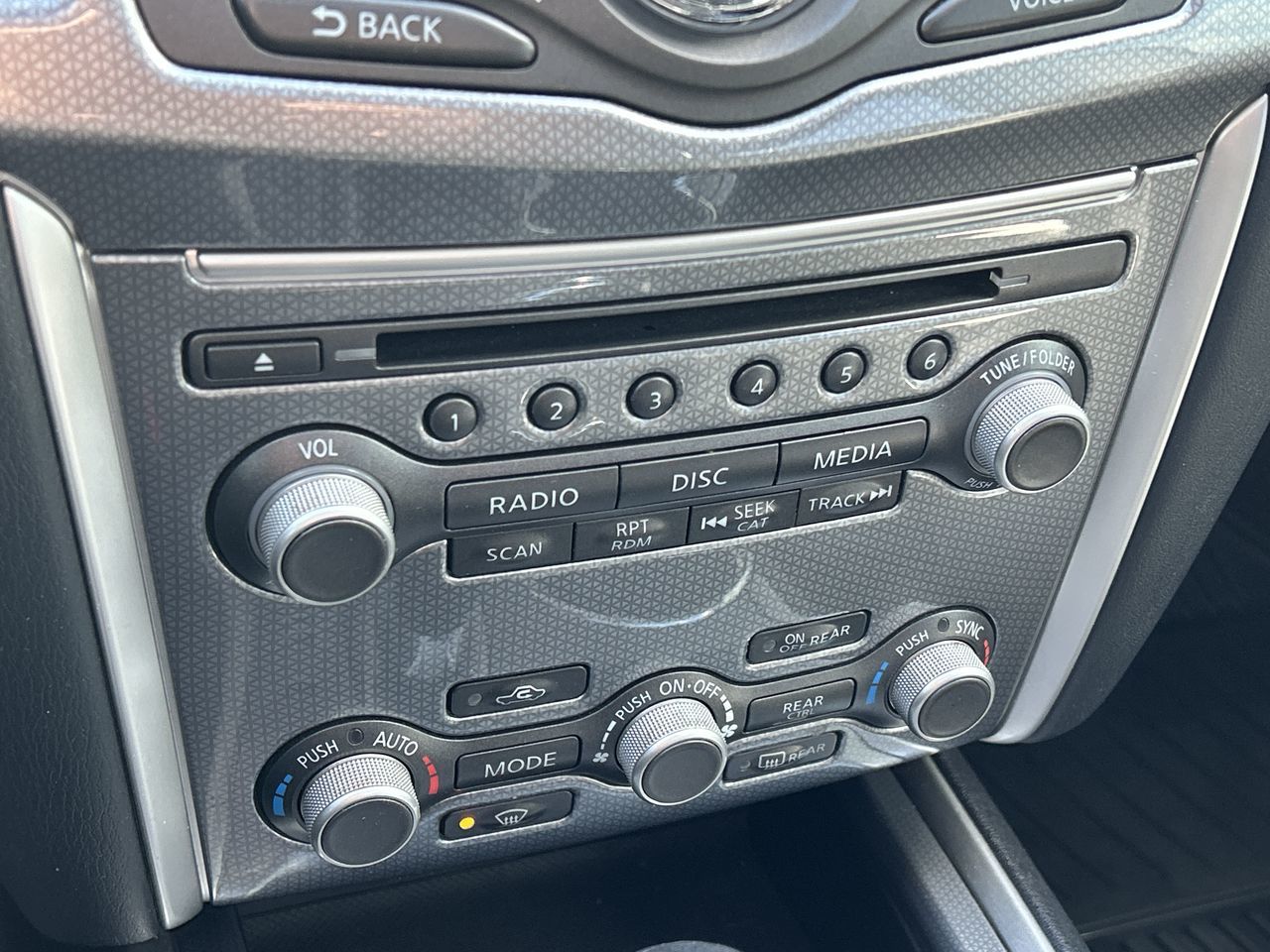 2020 Nissan Pathfinder in Mississauga, Ontario