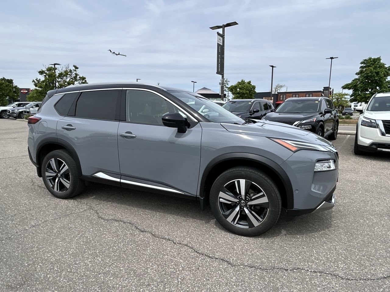 2021 Nissan Rogue in Mississauga, Ontario