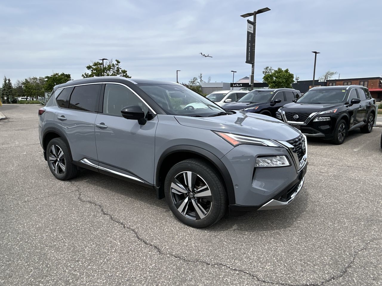 2021 Nissan Rogue in Mississauga, Ontario