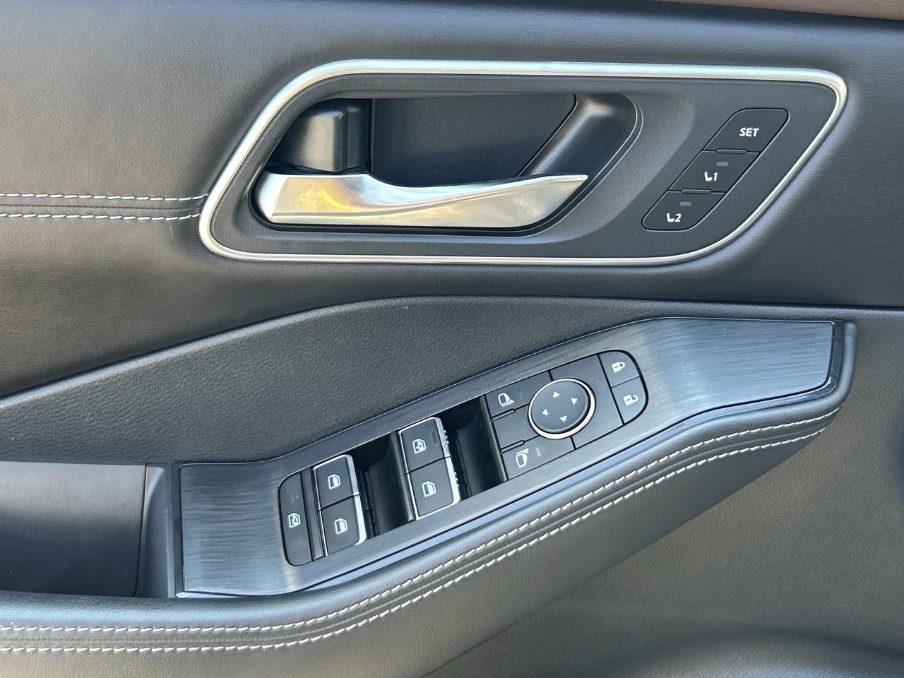 2022 Nissan Rogue in Mississauga, Ontario