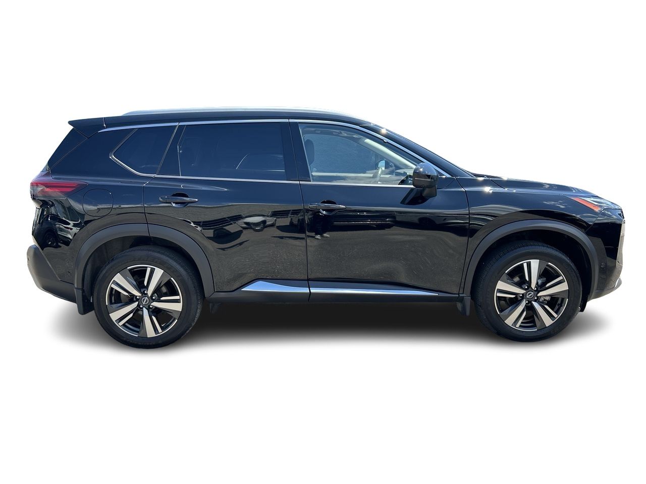 2022 Nissan Rogue in Mississauga, Ontario