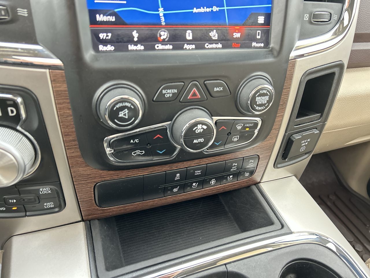 Ram RAM 1500 Crew Cab 4x4  2018 à Mississauga, Ontario