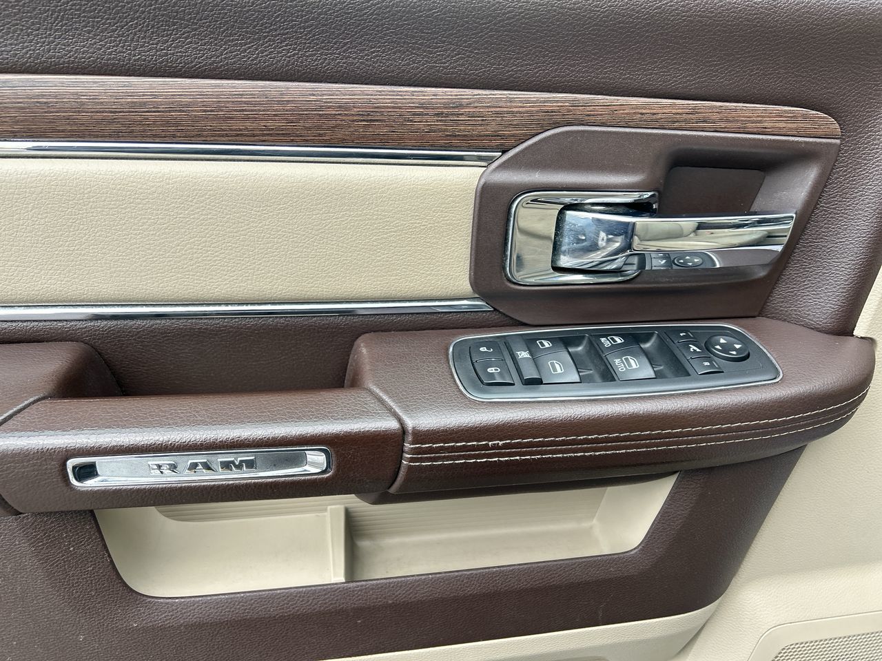 Ram RAM 1500 Crew Cab 4x4  2018 à Mississauga, Ontario