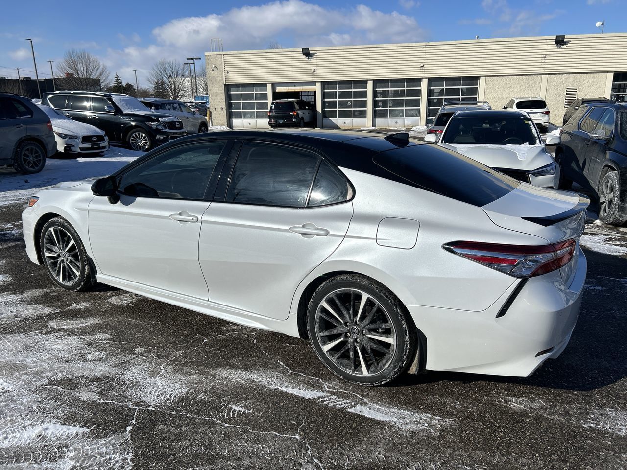 2020 Toyota Camry in Mississauga, Ontario