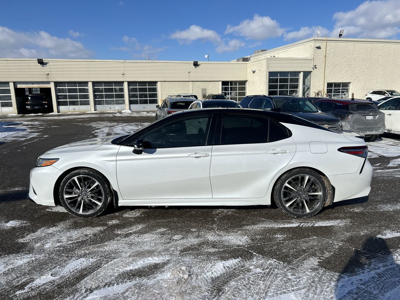 2020 Toyota Camry in Mississauga, Ontario