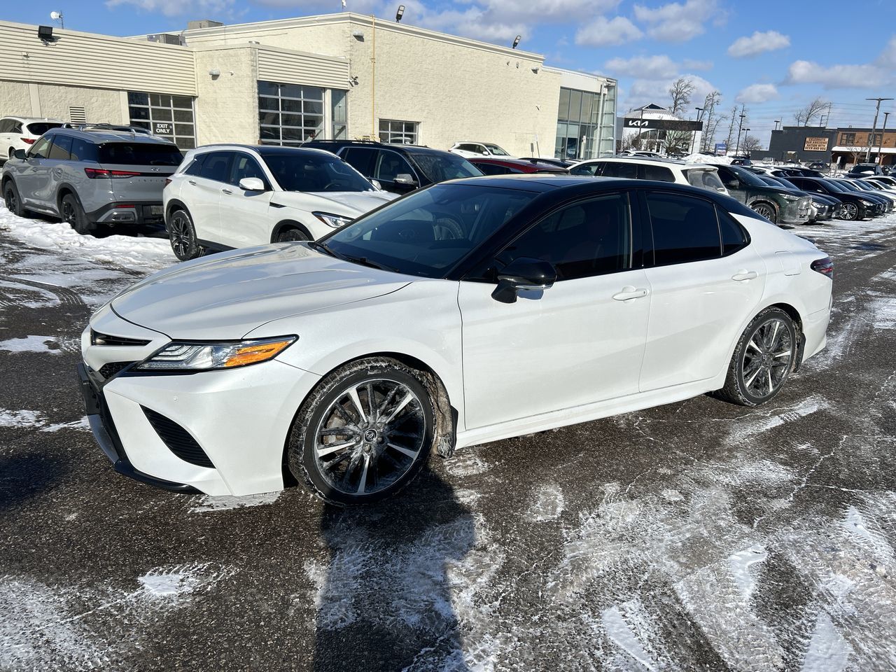 2020 Toyota Camry in Mississauga, Ontario