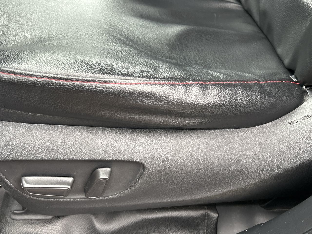 2023 Toyota Highlander hybrid in Mississauga, Ontario