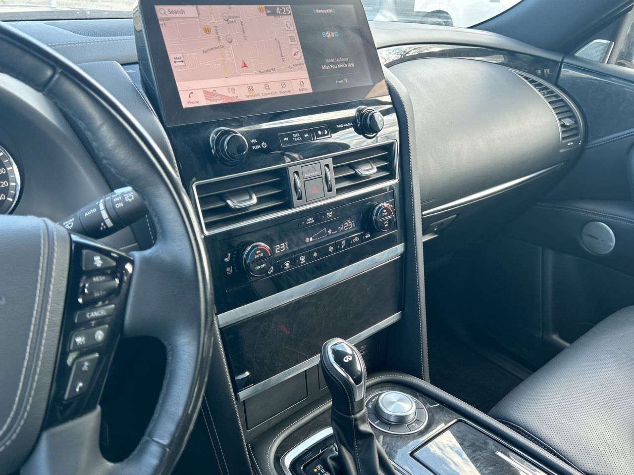 2023 Infiniti QX80 in Mississauga, Ontario