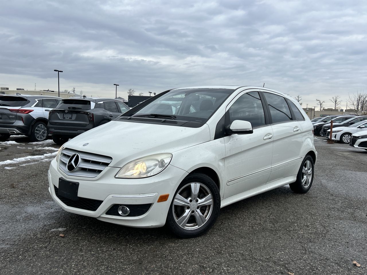 2010 Mercedes-Benz B200 in Mississauga, Ontario