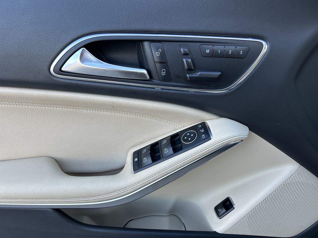 2016 Mercedes-Benz CLA250