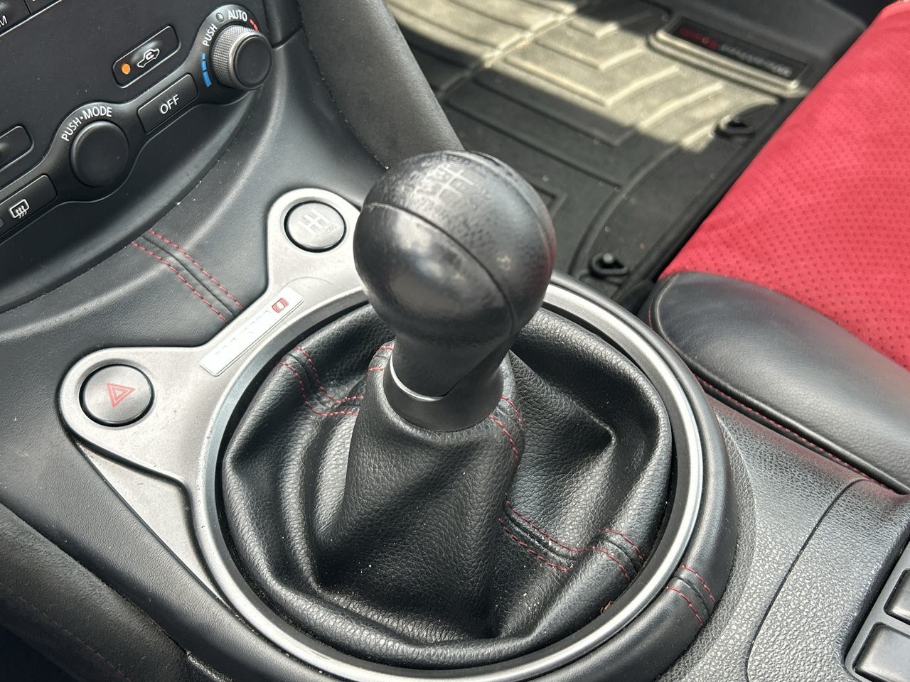 2017 Nissan 370Z in Mississauga, Ontario