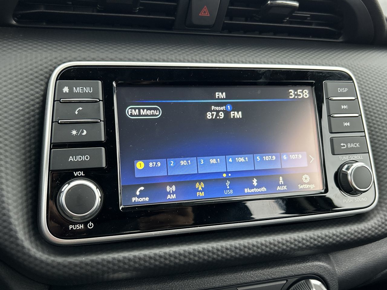 2025 Nissan Kicks Play in Mississauga, Ontario