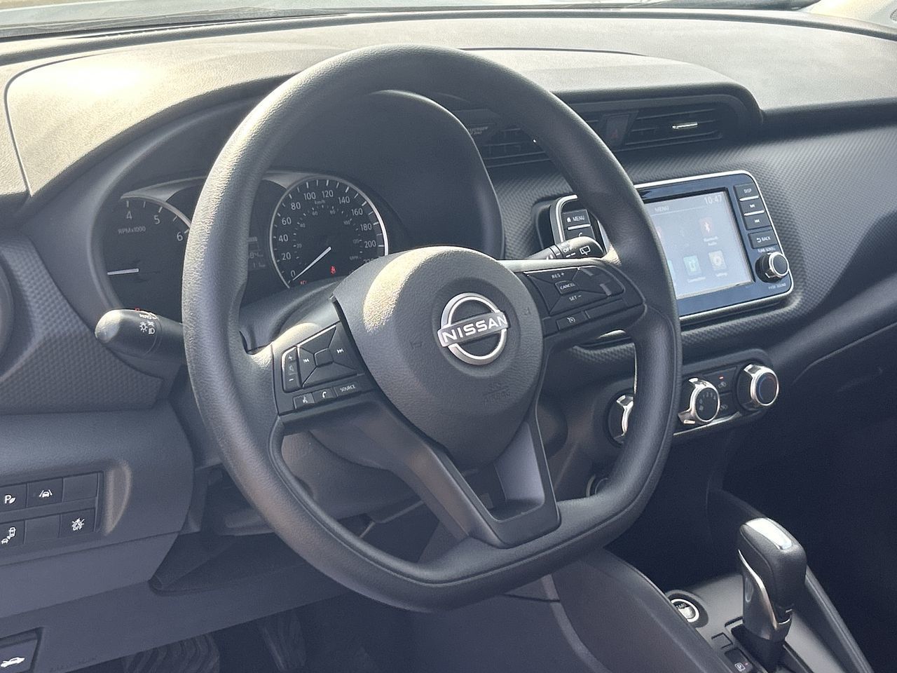 2025 Nissan Kicks Play in Mississauga, Ontario