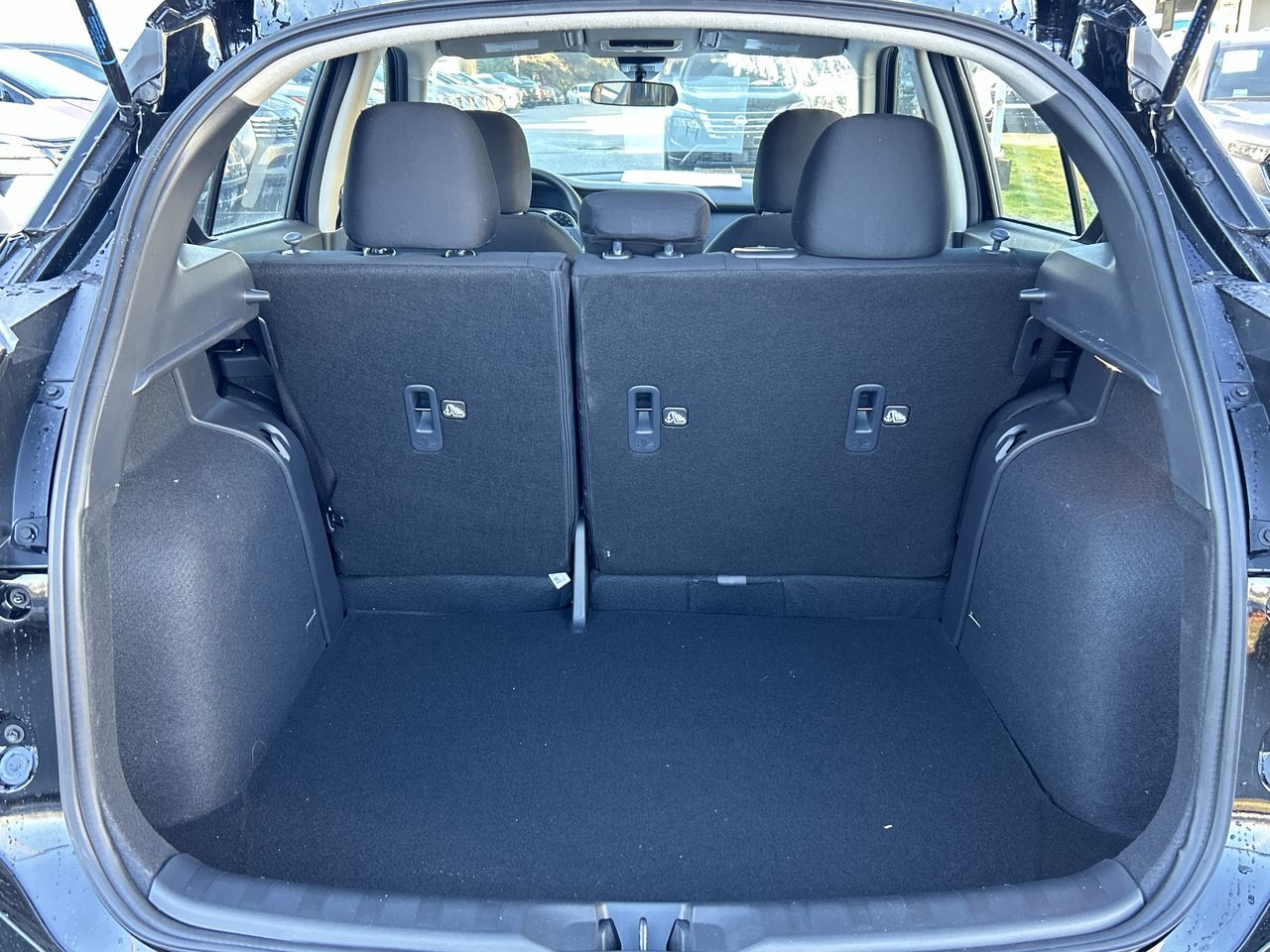 2025 Nissan Kicks Play