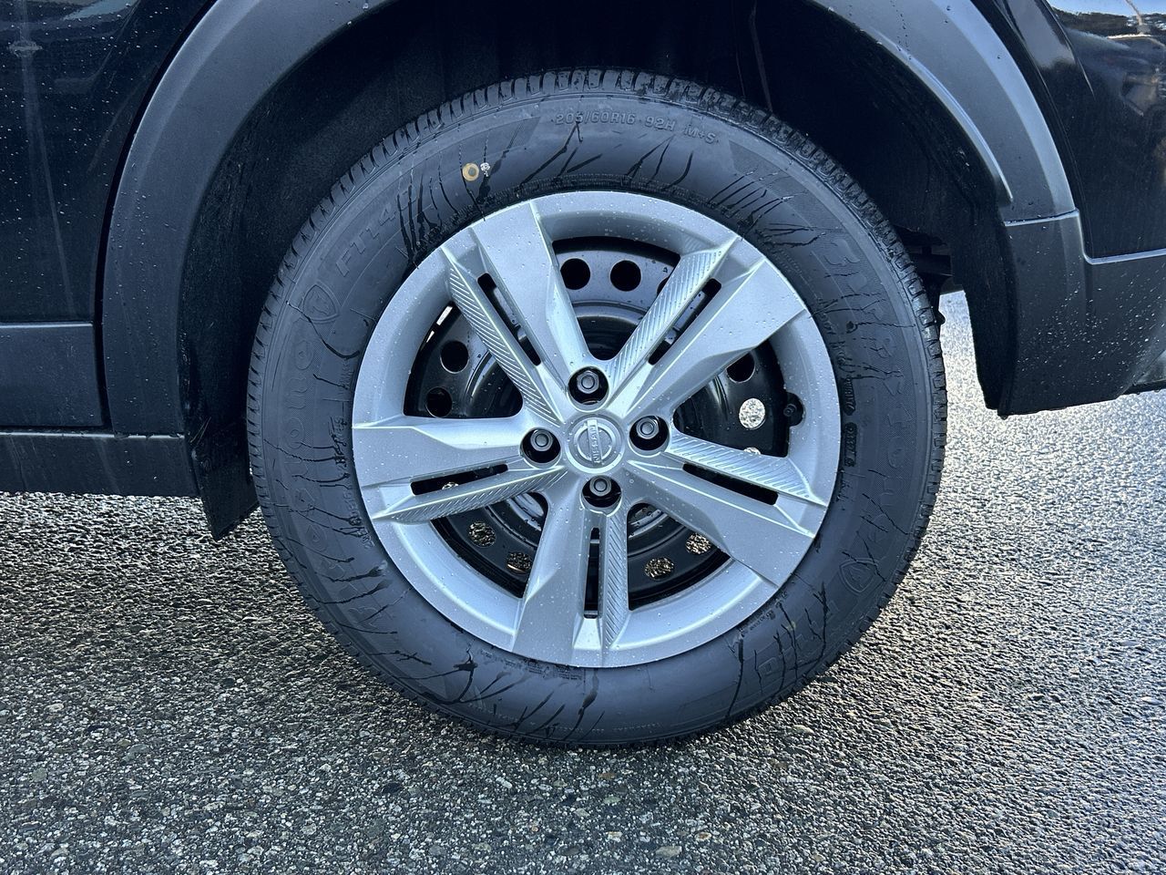 2025 Nissan Kicks Play