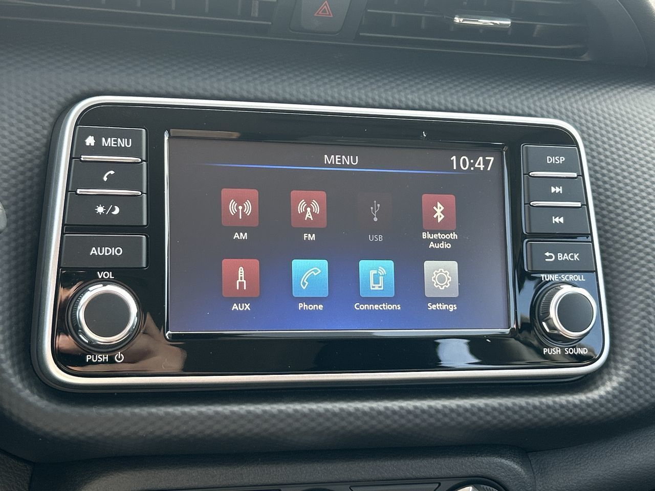 2025 Nissan Kicks Play in Mississauga, Ontario